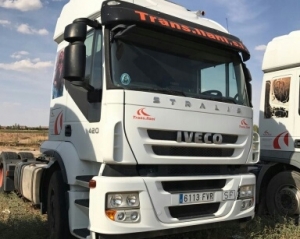 Subasta online de CAMIÓN IVECO A14405421/P, matrícula 6113 FVR