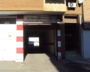 Subasta online de LOCAL COMERCIAL DE  82.39 M2 ÚTILES SITO EN CARRETERA DE ALMODÓVAR, Nº 13 13.500 PUERTOLLANO