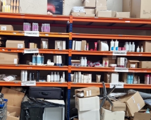 Subasta online de LOTE DE EXISTENCIAS (PRODUCTOS DE COSMÉTICA Y MAQUINARIA).